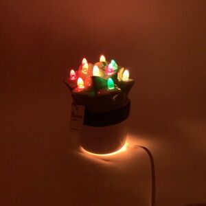 Milltown Merchants Christmas Green Succulent Cactus Tabletop Centerpiece Lamp